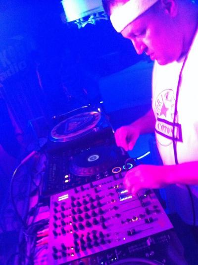 DJ LOOPIE ANDY